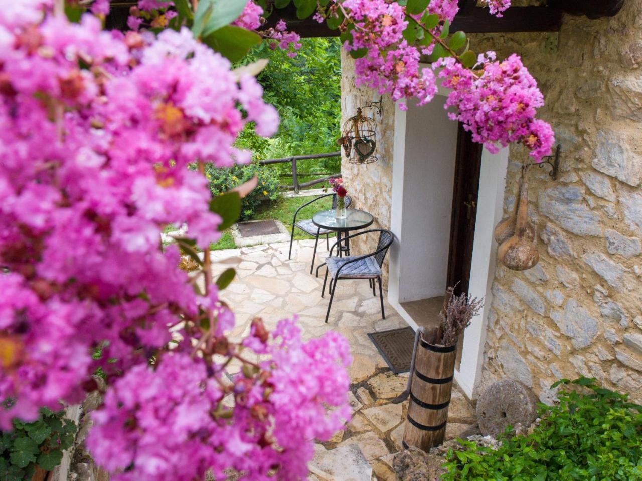To Archontiko Guesthouse Villa Stavroúpolis Eksteriør bilde